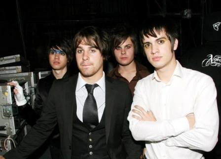 Panic! At The Disco - PANIC! AT THE DISCO 3996781[1].jpg